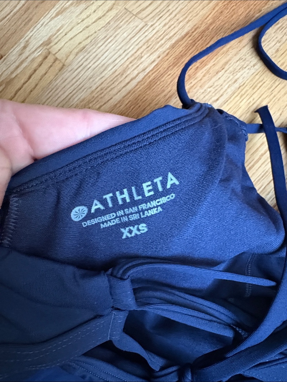 Athleta XXS Navy Halter Tankini Top - Keyhole Front swimsuit top - Picture 4 of 4